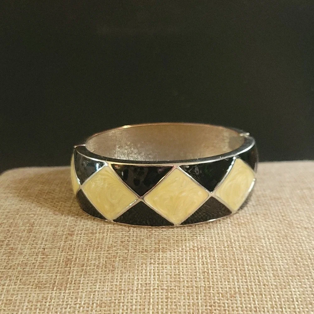 Vintage Harlequin Enamel Hinged Bangle Bracelet Black Cream Silver Tone Retro